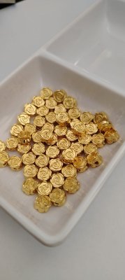 Espaciador en forma de rosas